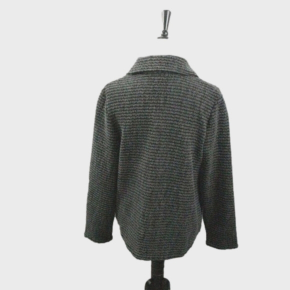 Kaktus Gray Textured Knit Two Button Cardigan Size Medium - Picture 3 of 4